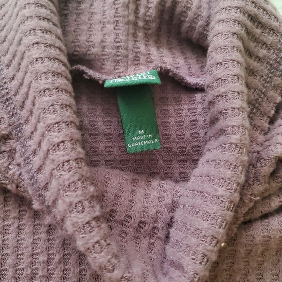 Wild Fable Women's Long Sleeve Turtleneck Cozy Boxy Cropped T-shirt Sz  Medium - Picture 11 of 16